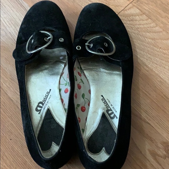 Shoes - Picture 1 of 5